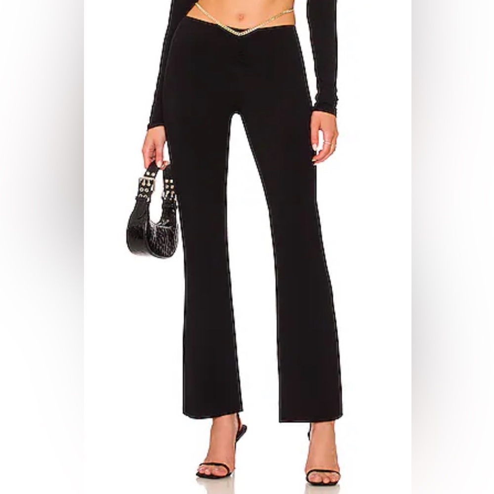 Valyria Pant in Black
H:OURS